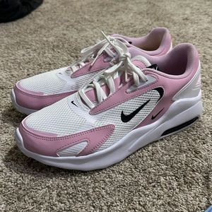 Nike women shoes size 10